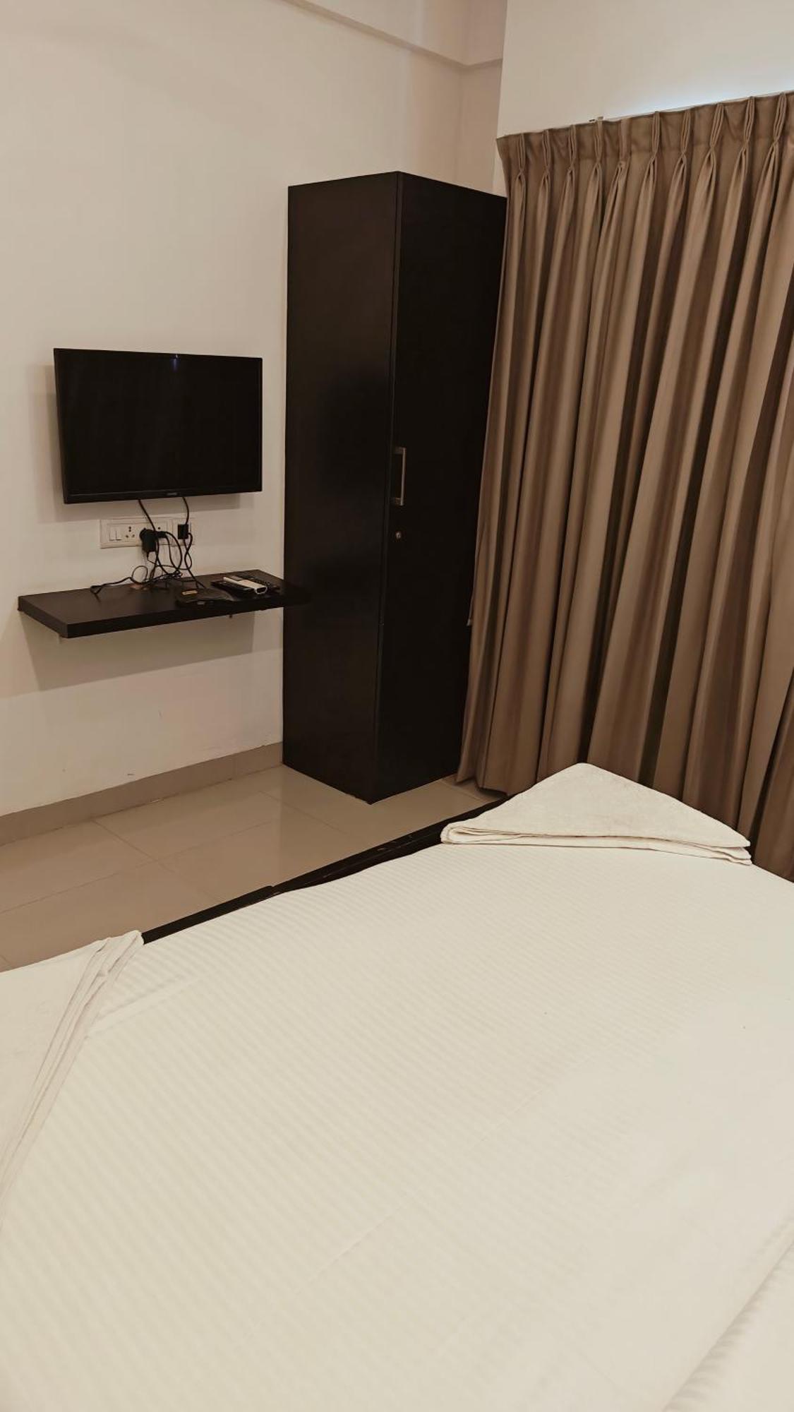 Angson Apartment Madras Buitenkant foto