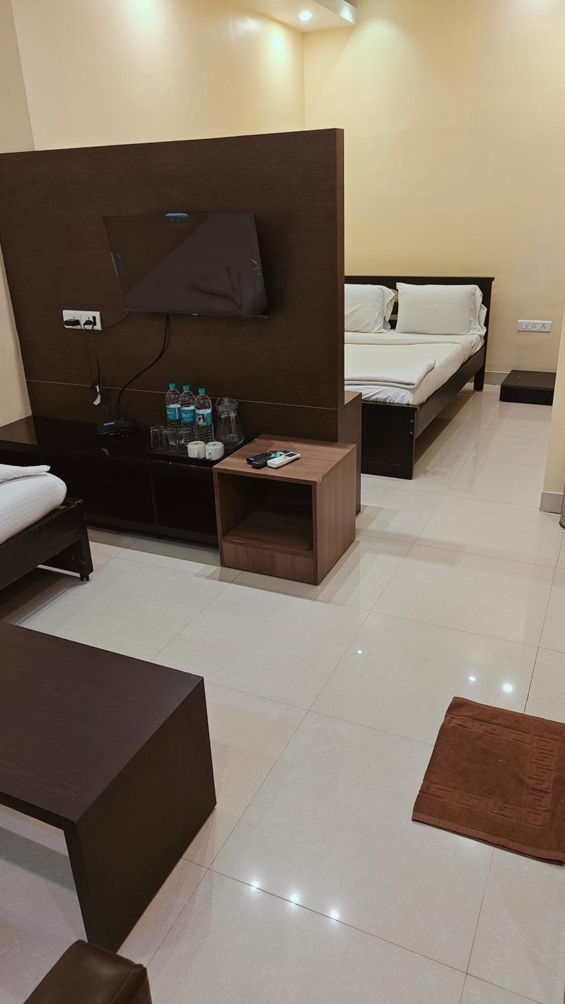 Angson Apartment Madras Buitenkant foto
