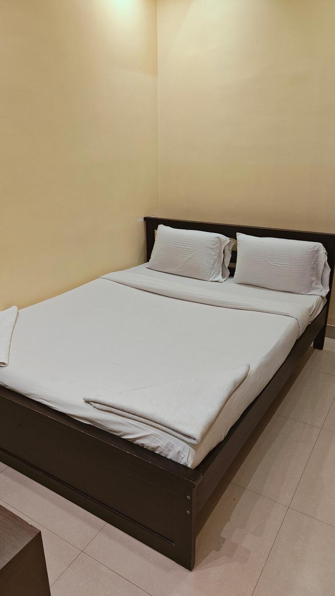 Angson Apartment Madras Buitenkant foto